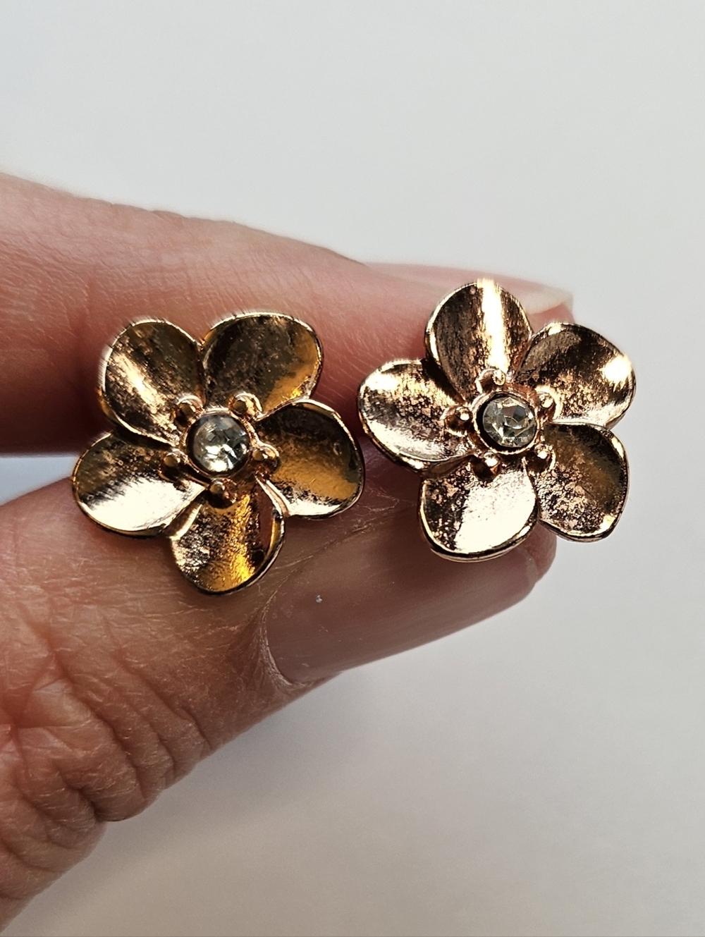 Rose Gold Floral Crystal Stud Earrings - Women Jewelry